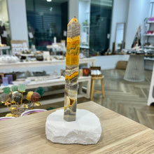 Load image into Gallery viewer, Bumblebee Jasper Point