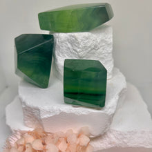 Load image into Gallery viewer, Green Fluorite