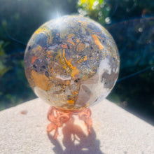 Load image into Gallery viewer, Bumblebee Sphere