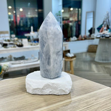Load image into Gallery viewer, Celestite Tower