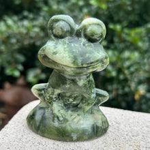 Load image into Gallery viewer, Green Jade Frogs