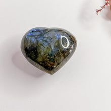 Load image into Gallery viewer, Labradorite Hearts