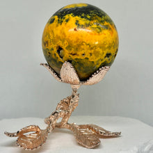 Load image into Gallery viewer, Bumblebee Sphere