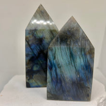 Load image into Gallery viewer, Labradorite Points