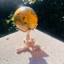 Load image into Gallery viewer, Bumblebee Sphere