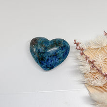 Load image into Gallery viewer, Apatite Heart