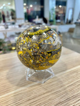 Load image into Gallery viewer, Bumblebee Sphere