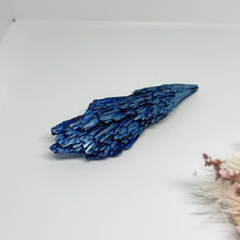 Load image into Gallery viewer, Black Touramline