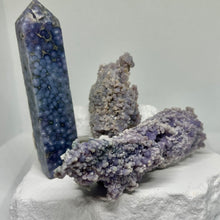Load image into Gallery viewer, Grape Agate