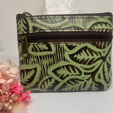 Load image into Gallery viewer, Crystal Purse