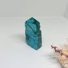 Load image into Gallery viewer, Chrysocolla Points