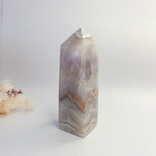 Load image into Gallery viewer, Amethyst Lace Agate Points