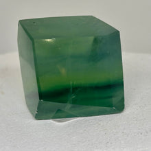 Load image into Gallery viewer, Green Fluorite