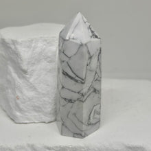 Load image into Gallery viewer, Howlite Points