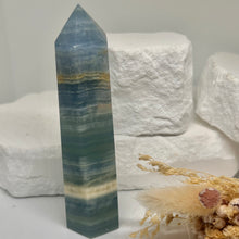 Load image into Gallery viewer, Blue Onyx Points