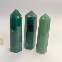 Load image into Gallery viewer, Green Aventurine Point