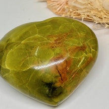 Load image into Gallery viewer, Green Opal