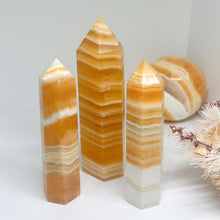 Load image into Gallery viewer, Orange Calcite Points
