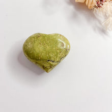 Load image into Gallery viewer, Green Opal Heart