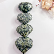 Load image into Gallery viewer, Kambaba Jasper Hearts