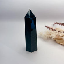 Load image into Gallery viewer, Golden Obsidian Point
