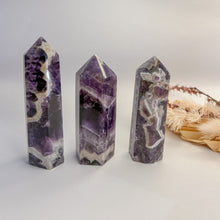 Load image into Gallery viewer, Chevron Amethyst Point