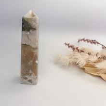 Load image into Gallery viewer, Flower Agate Points