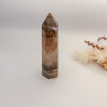 Load image into Gallery viewer, Fire Quartz Points