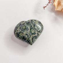 Load image into Gallery viewer, Kambaba Jasper Hearts