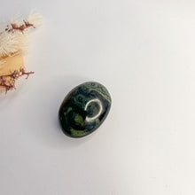 Load image into Gallery viewer, Kambaba Jasper Palms