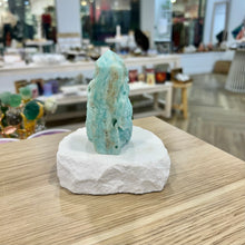 Load image into Gallery viewer, Hemimorphite
