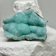 Load image into Gallery viewer, Blue Aragonite Raw
