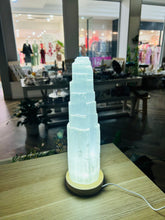 Load image into Gallery viewer, Selenite Lamp
