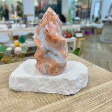 Load image into Gallery viewer, Pink Blossom Agate Flame
