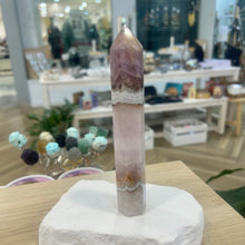 Load image into Gallery viewer, Amethyst Lace Agate Points
