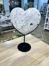 Load image into Gallery viewer, Howlite Heart
