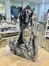Load image into Gallery viewer, Chrysanthemum Quartz
