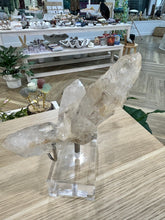 Load image into Gallery viewer, Clear Quartz Cluster Points
